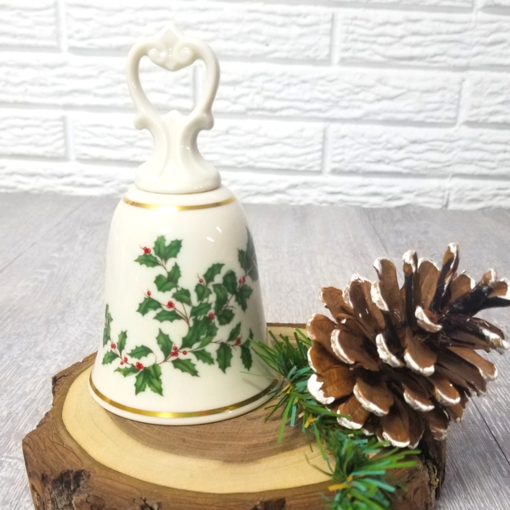Lenox "holly berries" porcelain bell